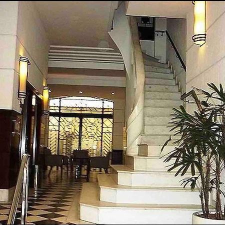 Residencial Com Servicos 45 Metros Decorado Com Sala, Suite E Cozinha Na Quadra Da Praia De Copacabana Rio de Janeiro Esterno foto